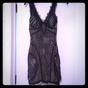 bebe lace dress
